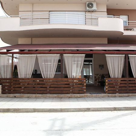 Golden Living Apartment Hriszúpoli Kültér fotó