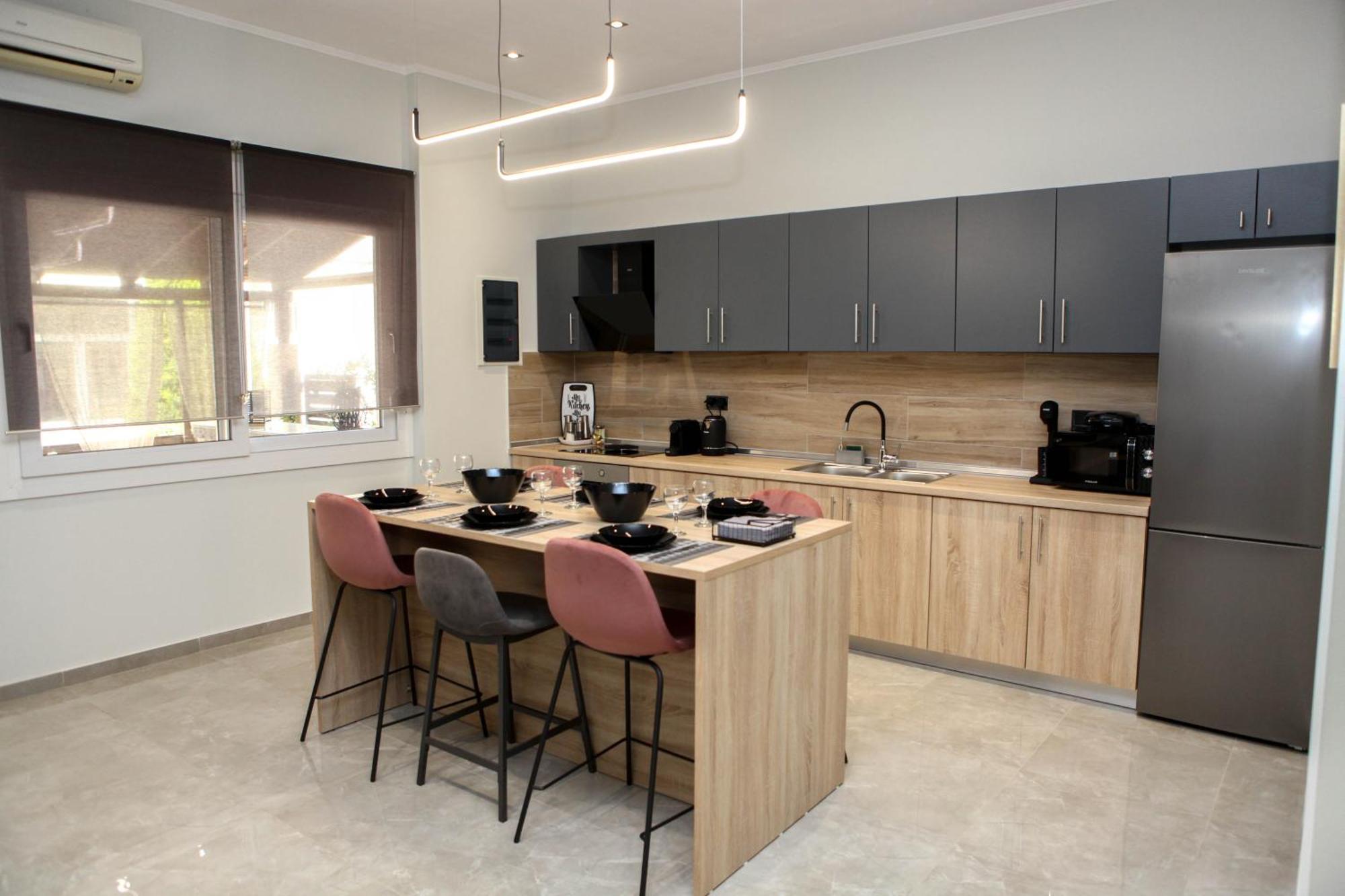 Golden Living Apartment Hriszúpoli Kültér fotó