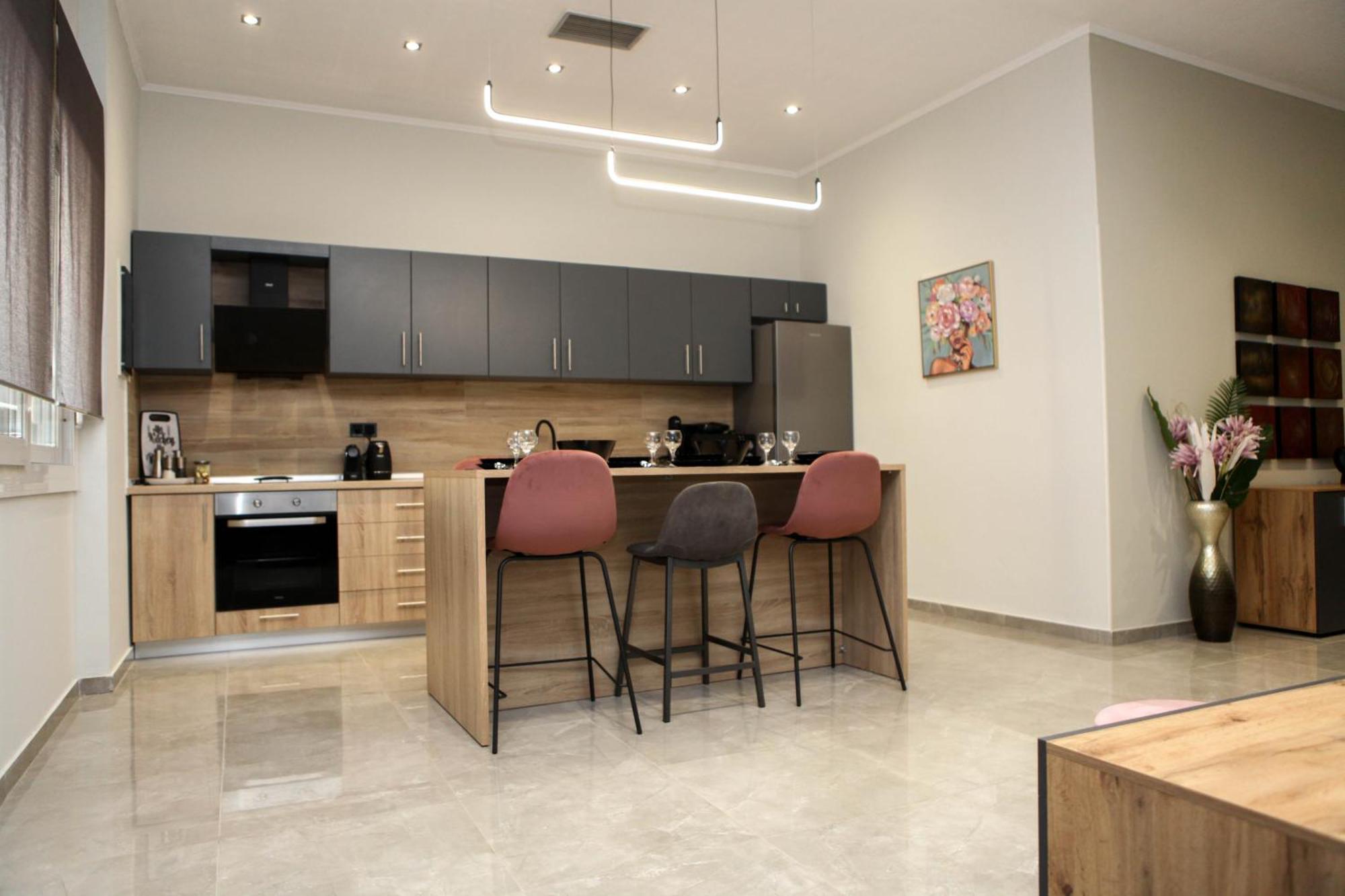 Golden Living Apartment Hriszúpoli Kültér fotó